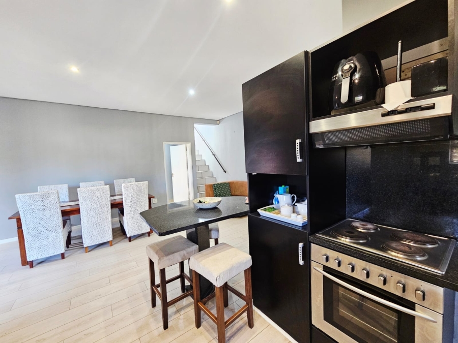 3 Bedroom Property for Sale in Palmiet Western Cape